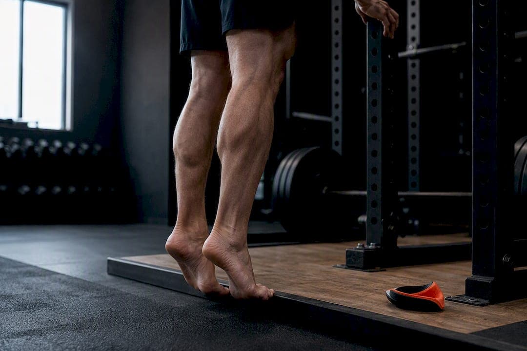Keep Lifting With Plantar Fasciitis for Lifters Over 40 in 6–12 Weeks